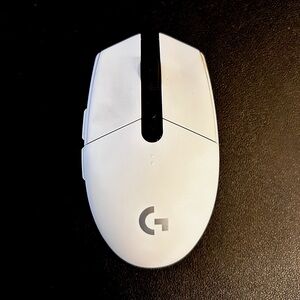 LOGITECH GAMING MOUSE